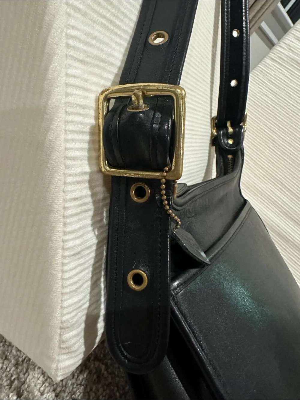 Vintage COACH Black Leather Legacy Zip Crossbody Shoulder Bag 9966 USA Creed